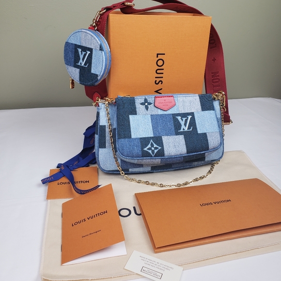 Louis Vuitton Handbags - LOUIS VUITTON MULTI POCHETTE ACCESSOIRES M44990